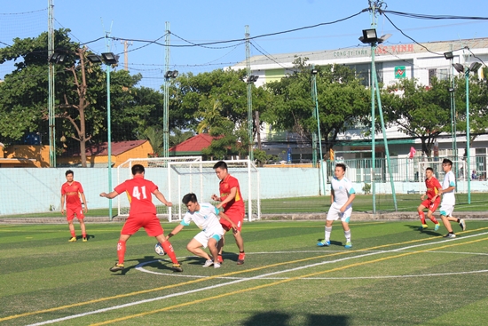 Kết nối tinh thần đoàn kết tại trận bóng đá giao hữu, chiều 23/06