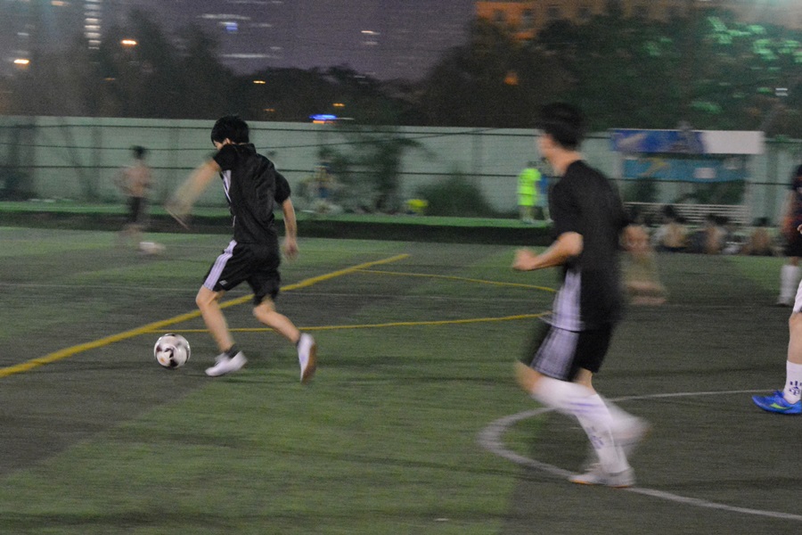 TK1 phản lưới nhà ngay từ những phút đầu