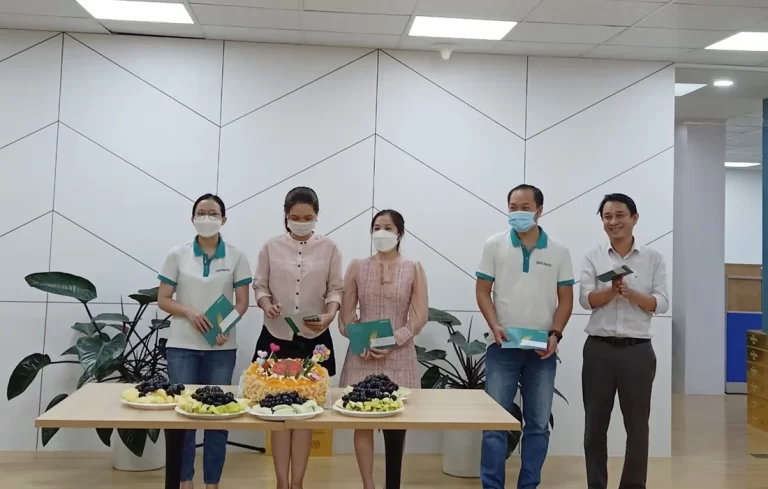 BRAVO ĐN trao Cúp NVXS tháng 12 – Sinh nhật CBNV tháng 1 tại ĐN và HCM