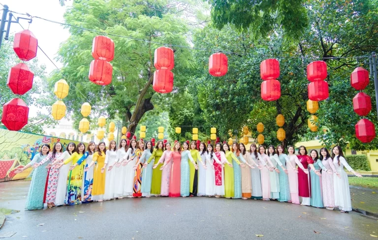 Chúc mừng ngày Phụ nữ Việt Nam 20/10 tại BRAVO 3 miền