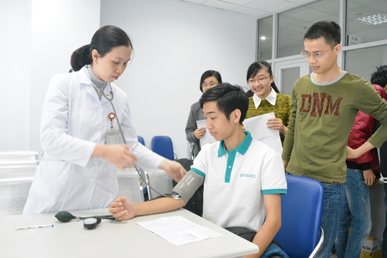 Cùng BRAVO Care 2016 chăm sóc sức khỏe cho các CBNV