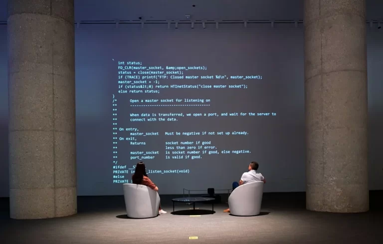 Dòng code từ năm 1989 đã được bán với giá 5,4 triệu USD