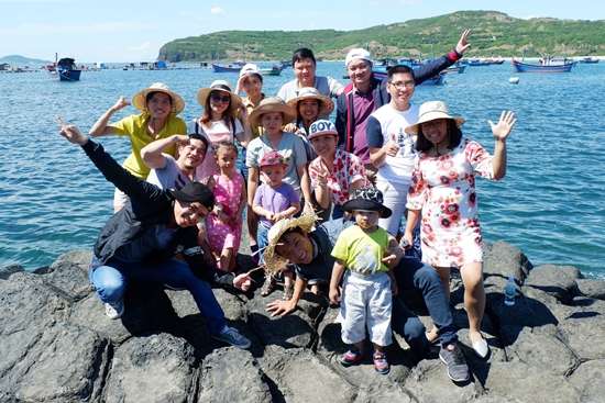 Thích thú chụp những bức ảnh tại Ghềnh Đá Đĩa