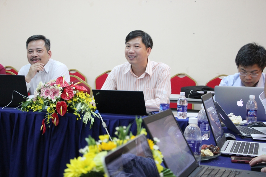 Anh Tôn Minh Thiên – Trưởng VPĐD phát biểu trong cuộc họp