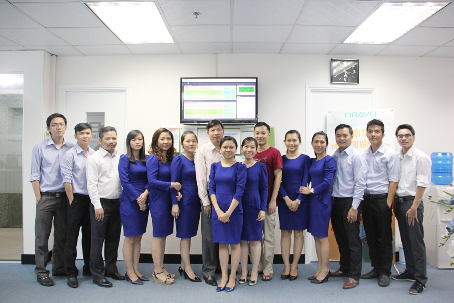 Ban lãnh đạo cùng phòng Kinh doanh BRAVO-HCM