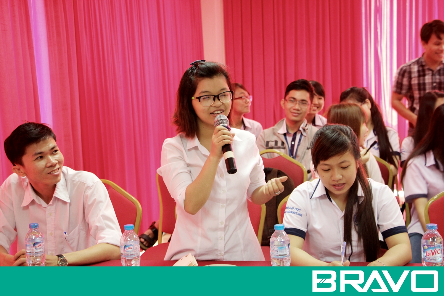 Đặt câu hỏi trực tiếp cho các BRAVO-ers