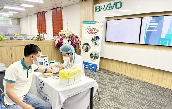 Khám sức khỏe định kỳ bảo vệ sức khỏe cho CBNV BRAVO Đà Nẵng