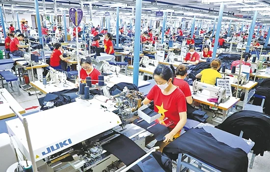 Kinh tế - Xã hội 6 tháng đầu năm khởi sắc ở hầu hết các ngành, lĩnh vực