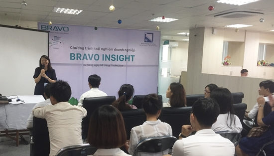 Sinh viên ĐH Kinh tế Đà Nẵng trải nghiệm thực tế cùng BRAVO Insight