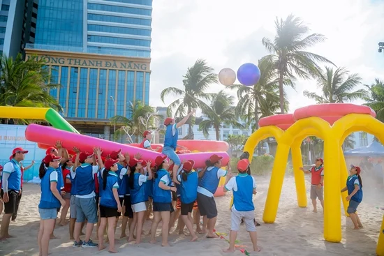 Trò chơi bóng rổ khổng lồ