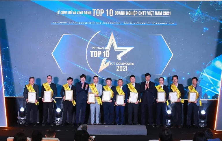 “Top 10 Doanh nghiệp CNTT Việt Nam 2021” có doanh thu đạt gần 61% toàn ngành