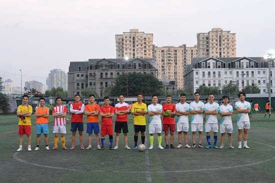 Đội hình ra sân của các tuyển thủ BRAVO vs. Medlatec