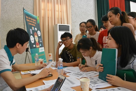 BRAVO đồng hành cùng sinh viên Thương mại trong Ngày hội việc làm 2017