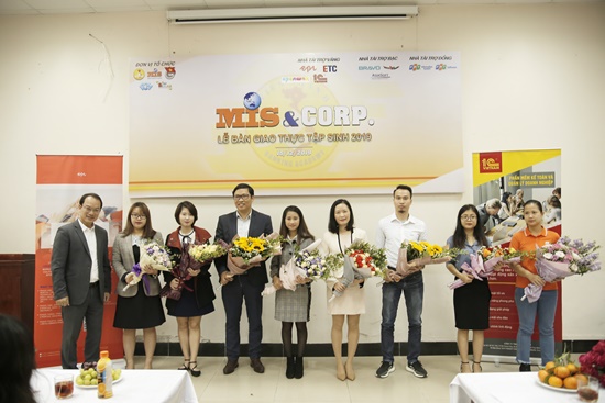 BRAVO dự Lễ ký hợp tác và bàn giao SV thực tập với Học viện Ngân hàng