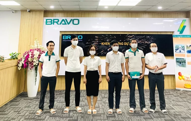 BRAVO ĐN thưởng “nóng” nhóm dự án triển khai phần mềm cho Công ty TNHH Kim SORA