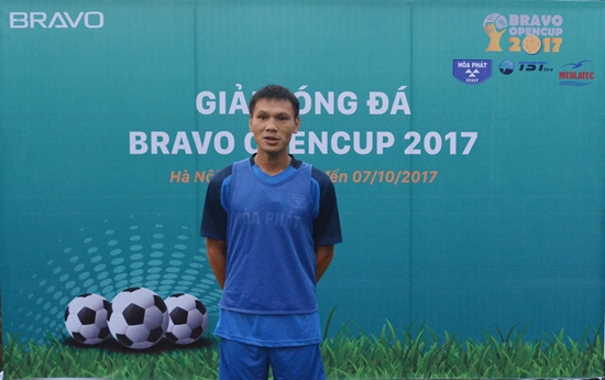 Anh Trịnh Long – đại diện các cầu thủ lên tuyên thệ