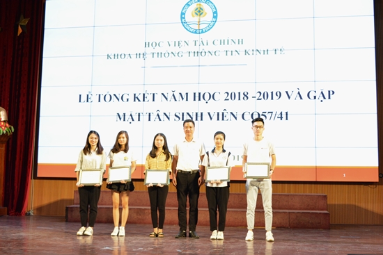 BRAVO dự Lễ Tổng kết và Gặp mặt tân sinh viên tại Học viện Tài chính