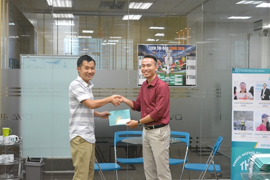 Trao giải May mắn – Đóng góp ý kiến cho phát triển sản phẩm