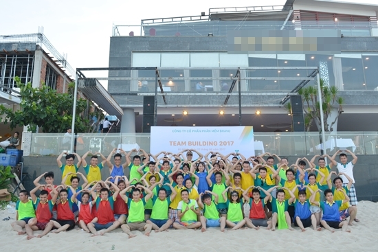 Cùng nhau chụp ảnh kỷ niệm