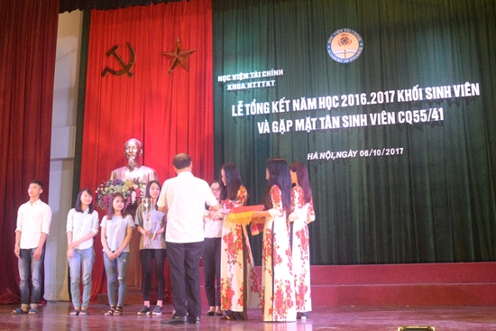 Thầy Vũ Bá Anh – Trưởng bộ môn Tin học Tài chính