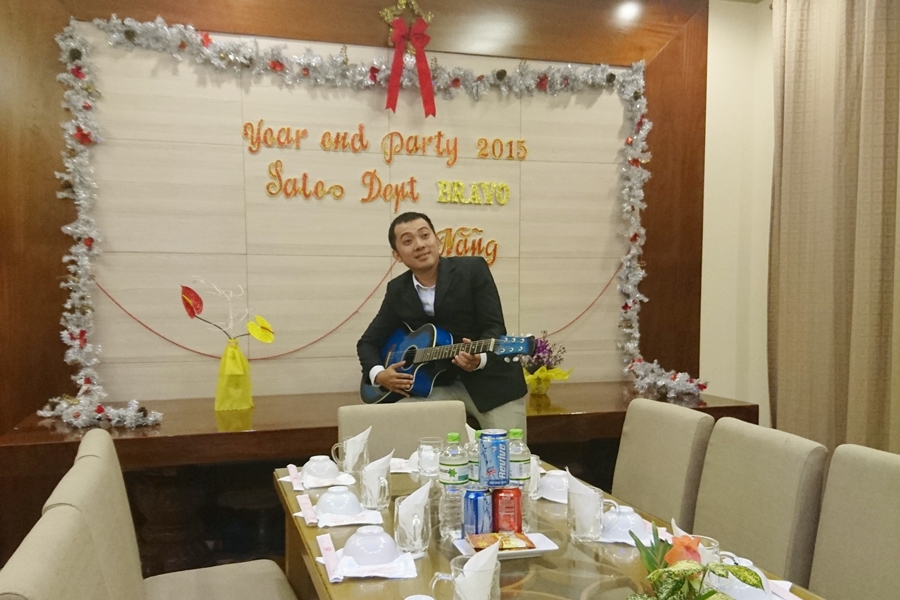 Phòng Kinh doanh ĐN tưng bừng tất niên sớm