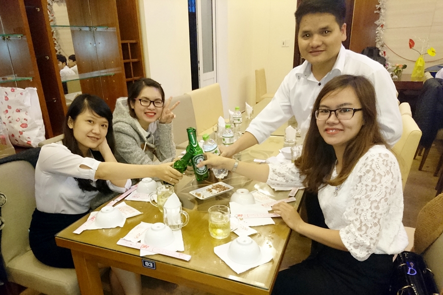 Phòng Kinh doanh ĐN tưng bừng tất niên sớm