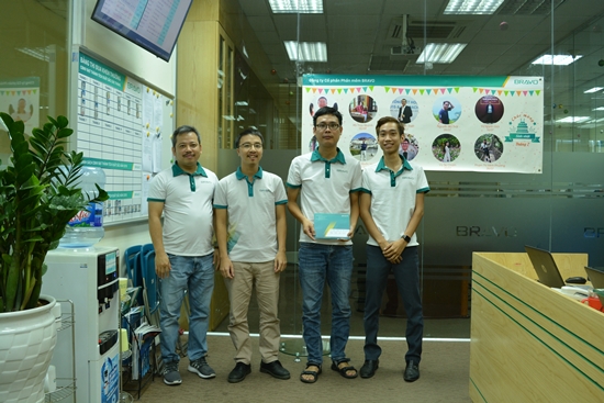 BRAVO HN khen thưởng đội dự án triển khai Ống thép Hòa Phát