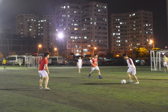 Các cầu thủ đang chứng tỏ tinh thần thi đấu là yếu tố quyết định thế trận