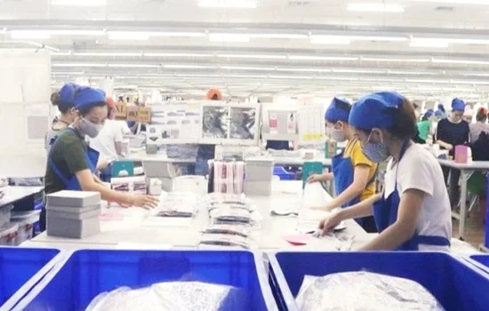 Nhiều doanh nghiệp FDI vẫn mở rộng sản xuất giữa "bão" dịch Covid-19