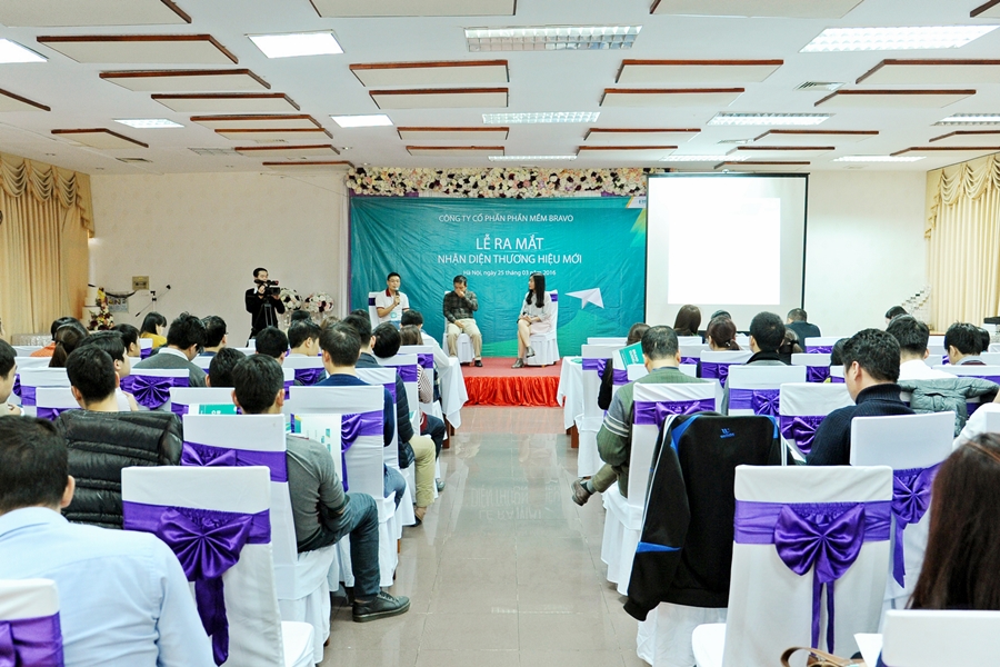 Talkshow giải đáp ý kiến CBNV