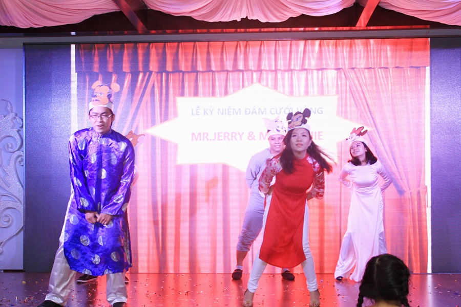 Diễn hoạt cảnh “Đám cưới chuột”