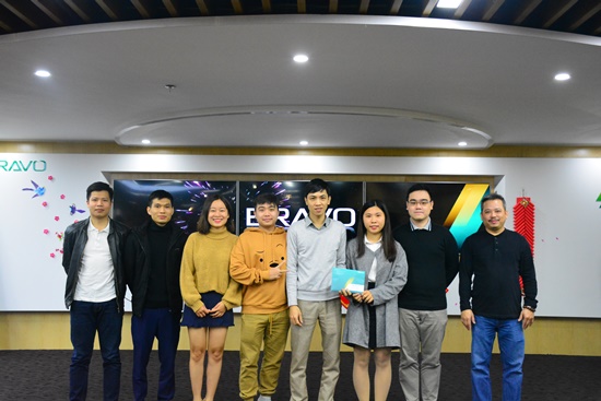 Cuối năm rộn ràng với quyết định thưởng “nóng” Triển khai