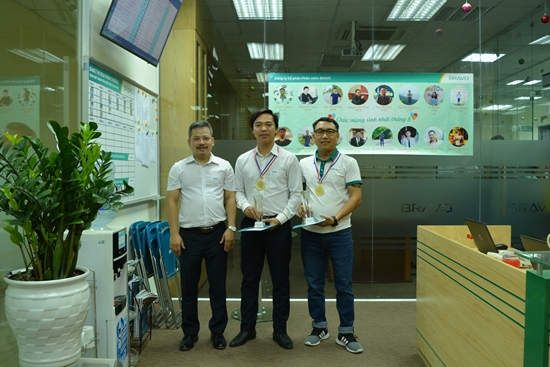 Trao cúp nhân viên xuất sắc tháng 7/2019