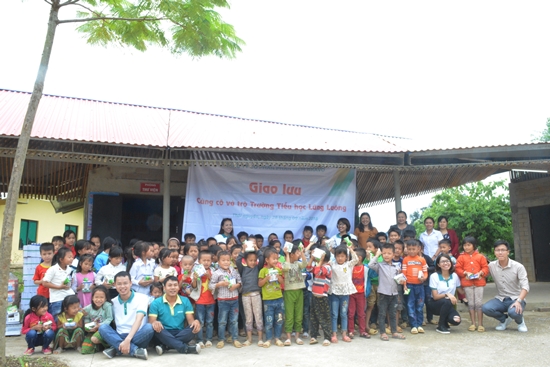 BRAVO vun đắp ước mơ đến trường cùng học sinh Lũng Luông
