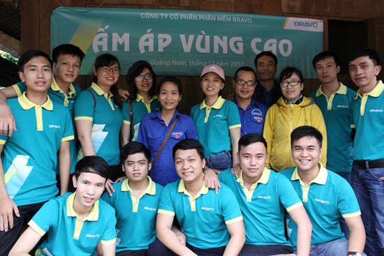 Khép lại năm 2017 bằng những Nụ cười