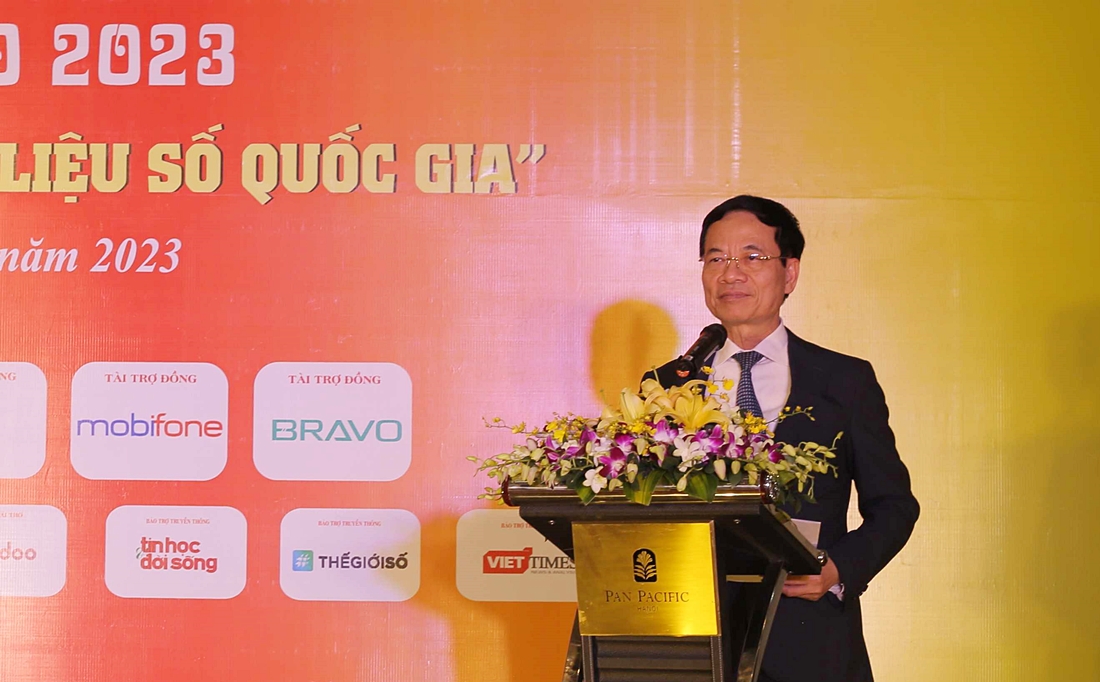 Bộ Trưởng Nguyễn Mạnh Hùng phát biểu tại sự kiện Gặp gỡ ICT 2023