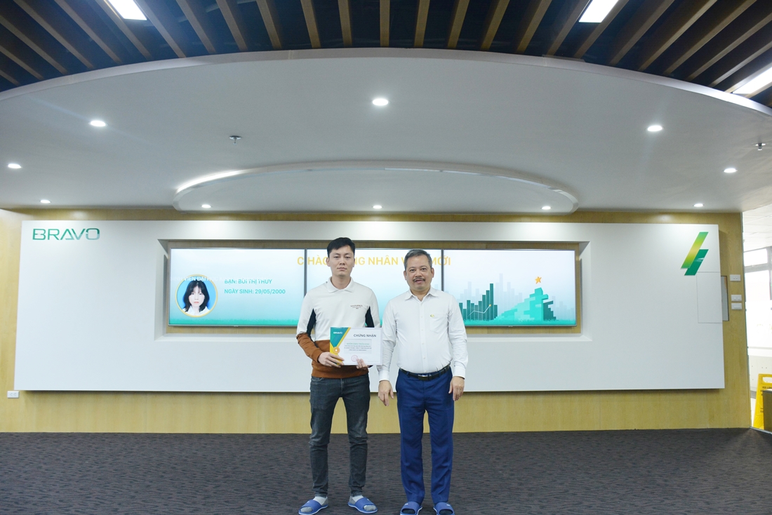 Khen thưởng triển khai phần mềm Công ty CNC Nanofrance