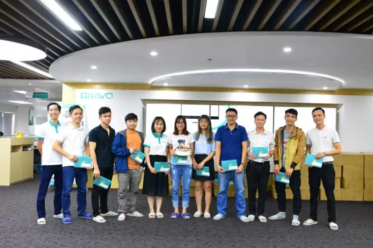 BRAVO HN rộn ràng chúc mừng sinh nhật CBNV tháng 11