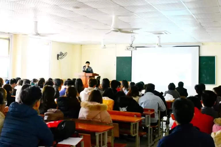 BRAVO đồng hành và chia sẻ cơ hội nghề nghiệp tới sinh viên Học viện Tài chính