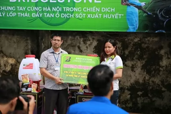 Bridgestone tài trợ 1 năm sử dụng thuốc diệt muỗi