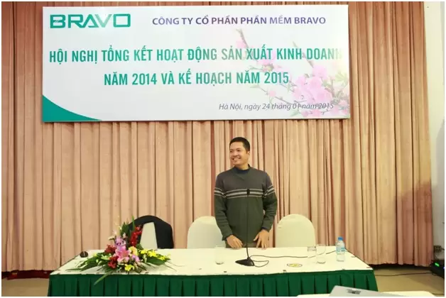 Chủ Tịch HĐQT Phạm Trung chia sẻ với thành viên BRAVO Chủ Tịch HĐQT Phạm Trung chia sẻ với thành viên BRAVO