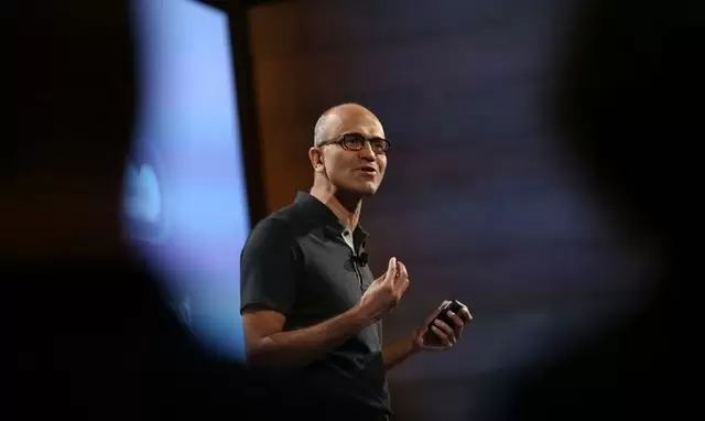 Microsoft biếu không Office Mobile cho người dùng iPad, nâng cấp bản trên Android