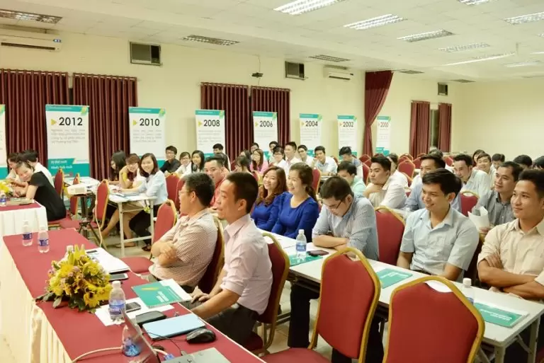 Nhận diện thương hiệu mới và tầm nhìn của người lãnh đạo