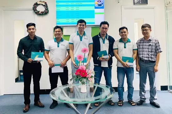 Khen thưởng CBNV xuất sắc quý 2/2020 và thưởng “nóng” tại BRAVO HCM