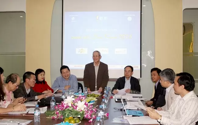 Top 10 Sao Khuê 2016 có tổng doanh thu nghìn tỷ