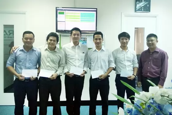 Tổng kết quý 3 và khen thưởng NV có thành tích xuất sắc