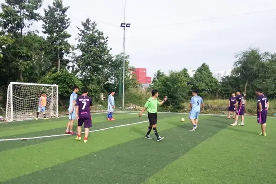 Tinh thần thi đấu của các tuyển thủ với 200% sức lực đã cống hiến cho khán giả nhiều pha bóng đẹp mắt