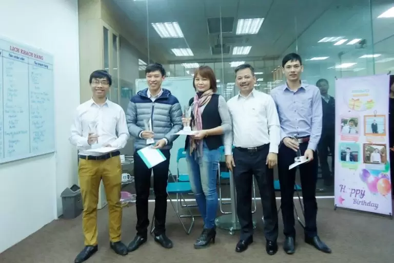 Cúp nhân viên xuất sắc đầu xuân của BRAVO Hà Nội