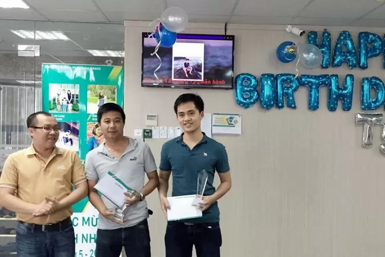 Thêm hai chiếc Cúp xuất sắc tháng 4 tìm ra chủ nhân