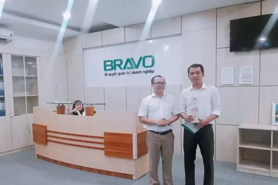Khen thưởng CBNV Kinh doanh xuất sắc Tháng 1/2018 tại BRAVO-ĐN